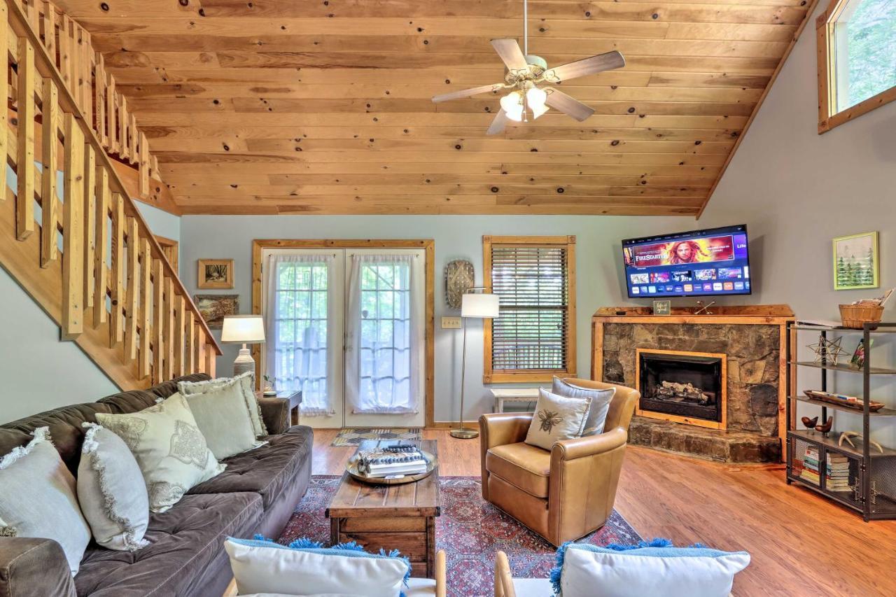 Bumblebee Cottage Murphy Retreat With Hot Tub Salem Exterior photo