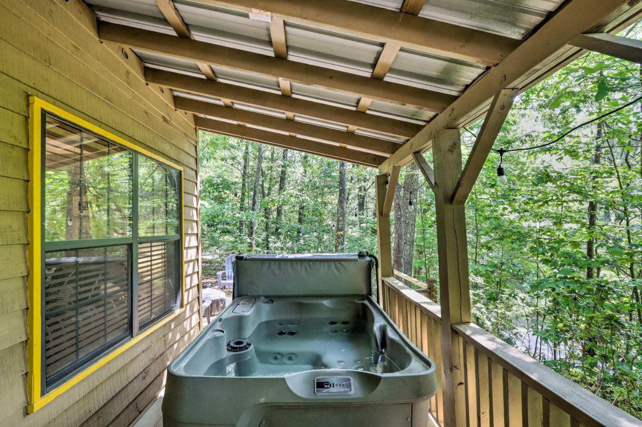 Bumblebee Cottage Murphy Retreat With Hot Tub Salem Exterior photo
